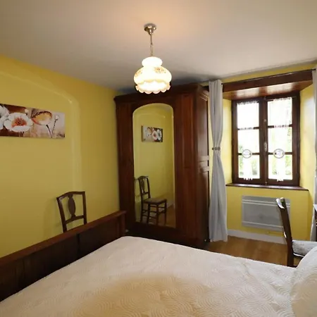 Tatil Evi Chalet 60m² Avec Garage, 2 Ch., Cheminee, Jardin Prive & Bbq, Cantal - Fr-1-742-155