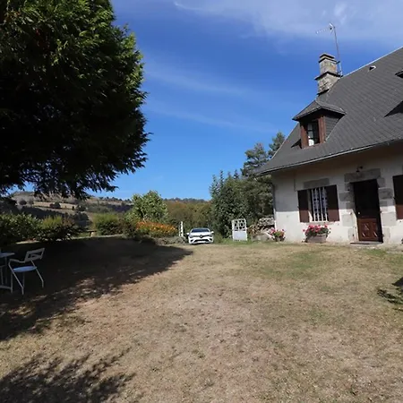 Tatil Evi Chalet 60m² Avec Garage, 2 Ch., Cheminee, Jardin Prive & Bbq, Cantal - Fr-1-742-155 *